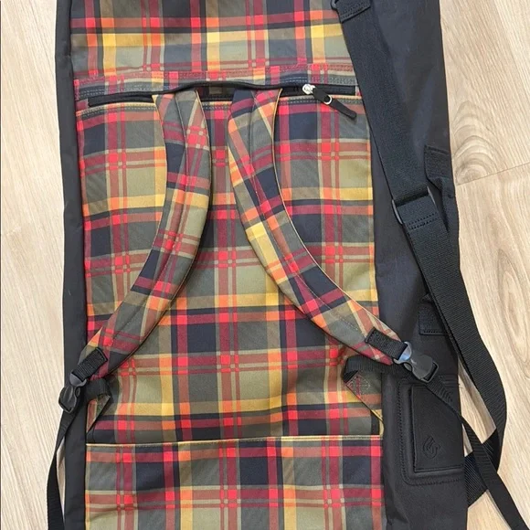 Burton 166 Snowboard Plaid & Black Bag with shoulder straps - Picture 8 of 10